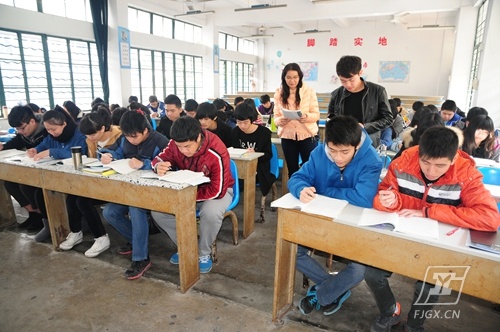 福建工业学校2015年春季高考再传捷报